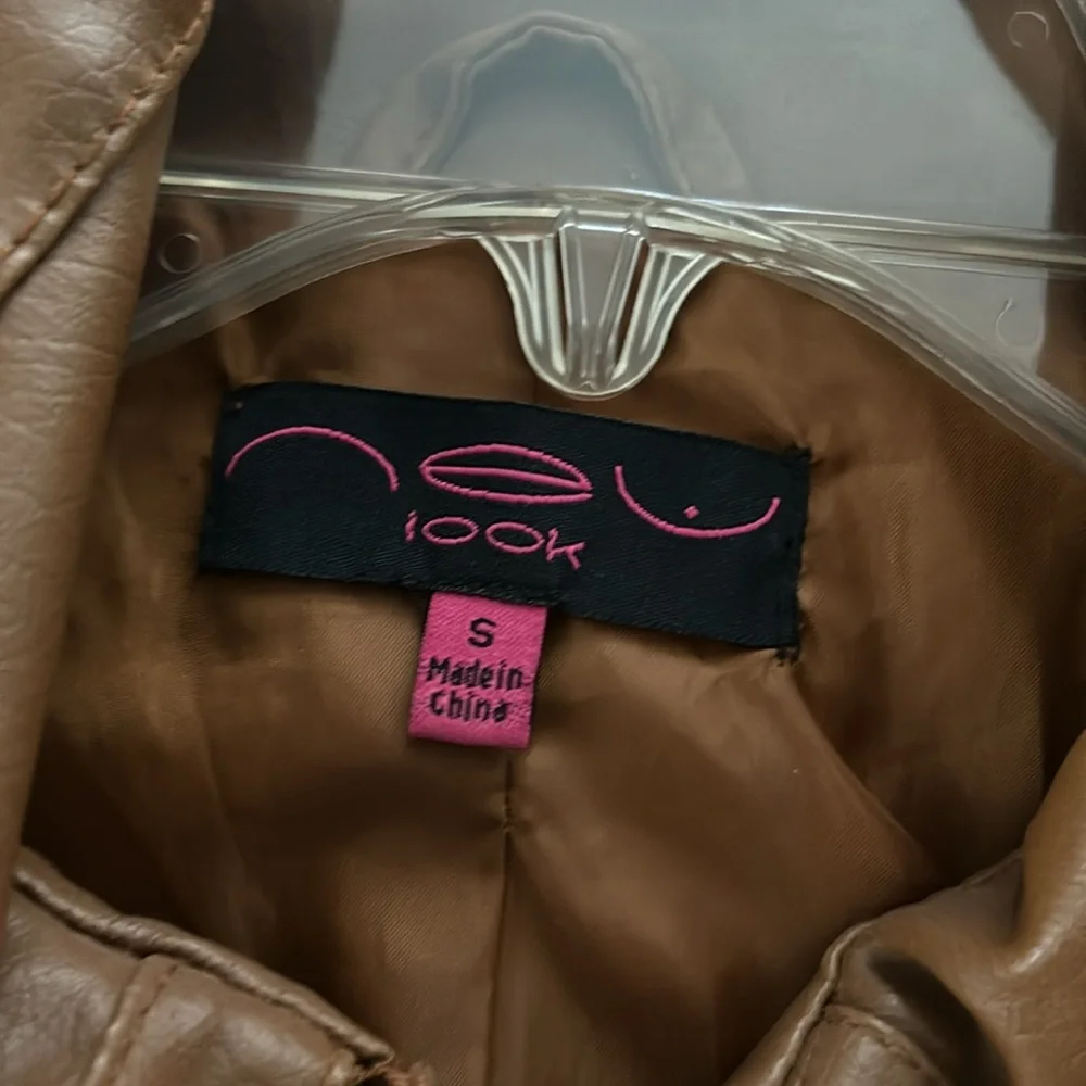 Leather jacket - Picture 2 of 2